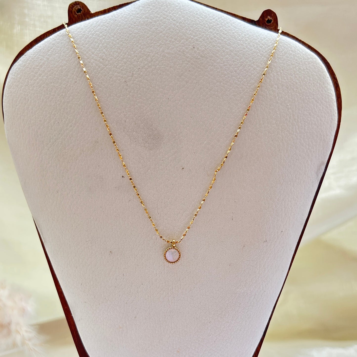 Round Cabochon Necklace
