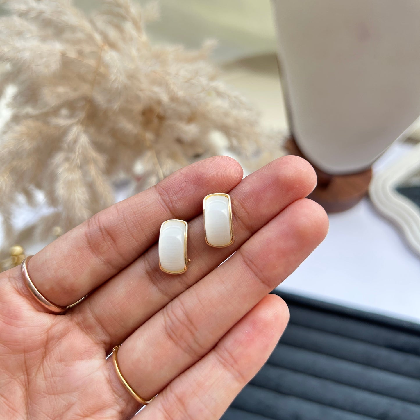 Curved Chunky Studs