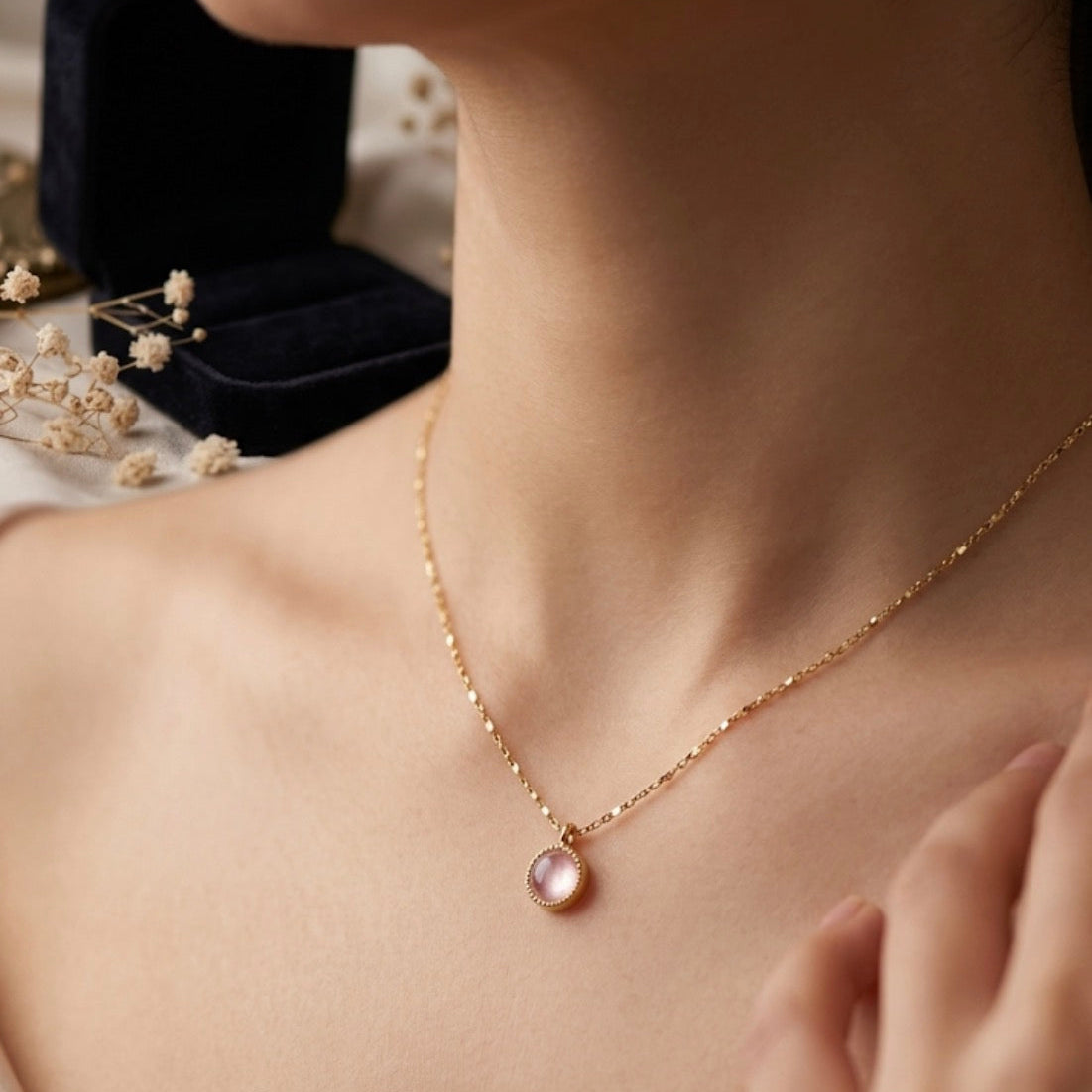 Round Cabochon Necklace